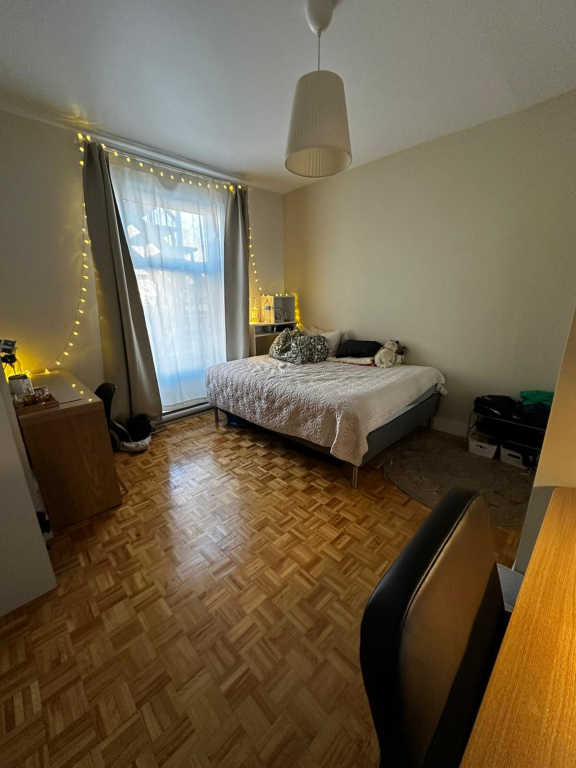 1 Chambre à Coucher - Appartement 5 1/2