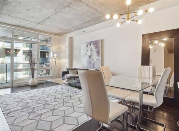 Magnifique 1 1/2 Moderne Meublé | Stunning & Modern Furnished 1 1/2