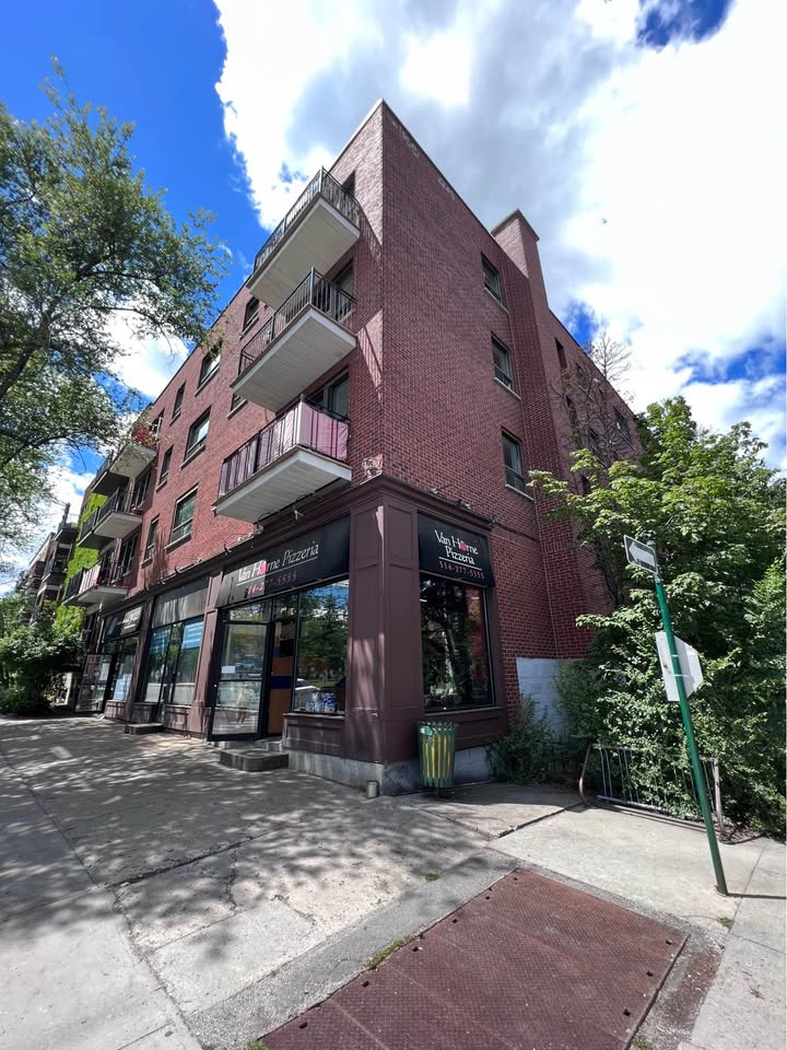 802 Avenue Dollard Apt 9, Outremont