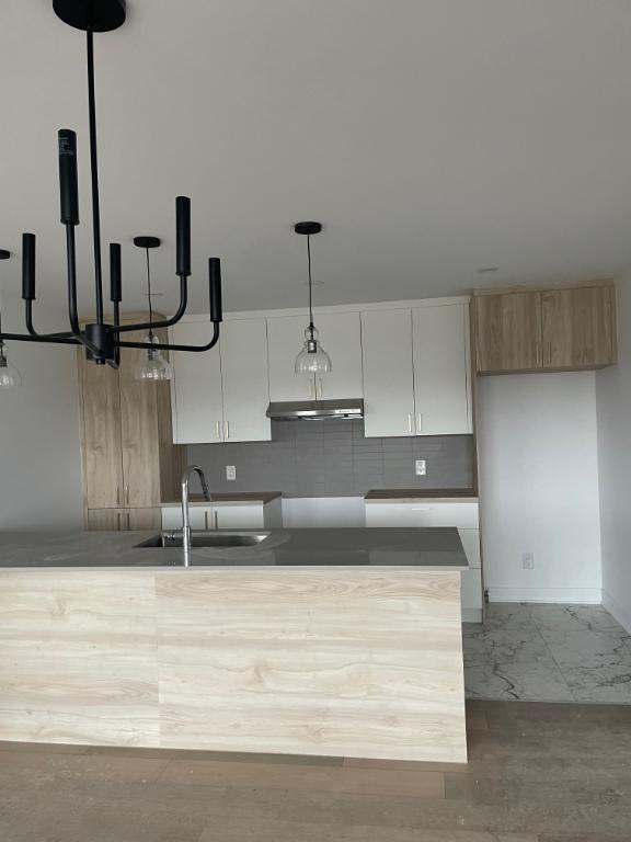 4 et demi neufs style condo à louer à Valleyfield.