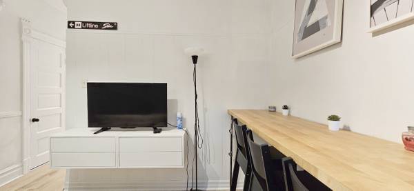 Mcgill Ghetto: 3 bedroom, renovated, Furnished, Students rental