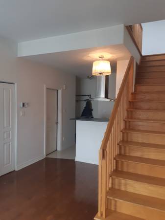 3 1/2 Proche Ontario / Papineau