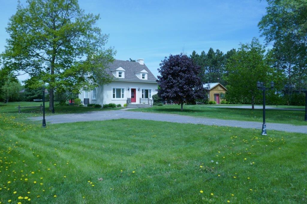 Maison avec garage à louer à Lanoraie