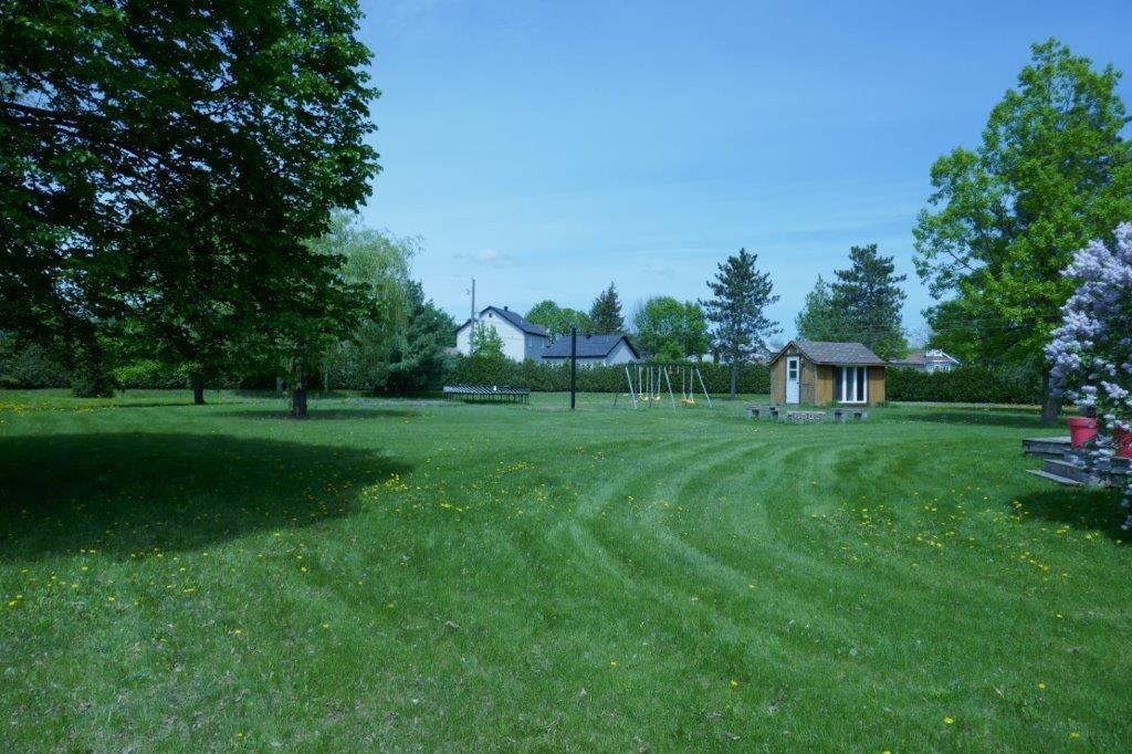 Maison avec garage à louer à Lanoraie