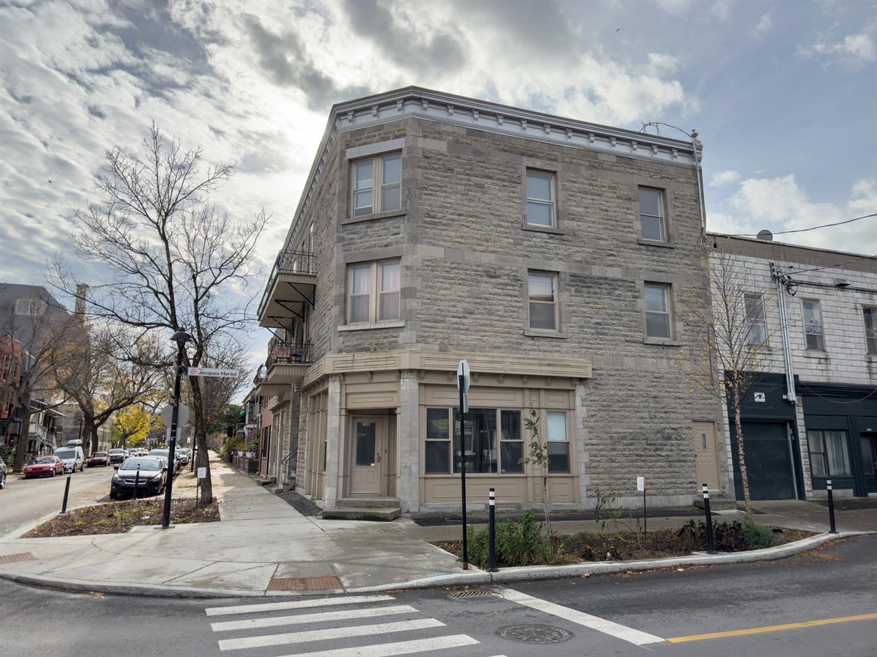 5 1/2 - 5909 Rue Beaulieu, Montréal