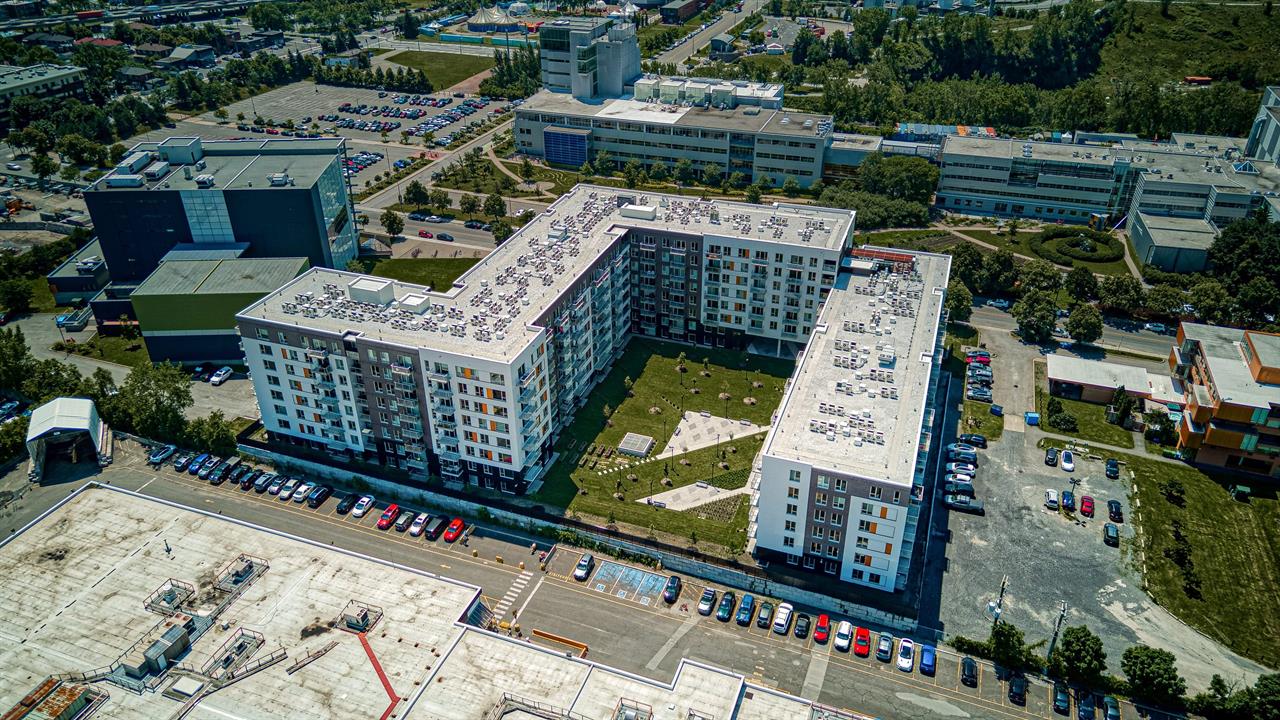 3 CH - 2 SDB - Montreal - $2,550 /mo