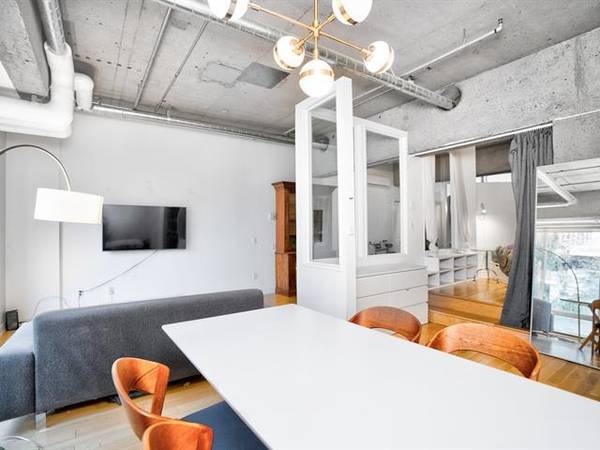 1200 Rue St-Alexandre #230 Montréal (Ville-Marie), Quebec