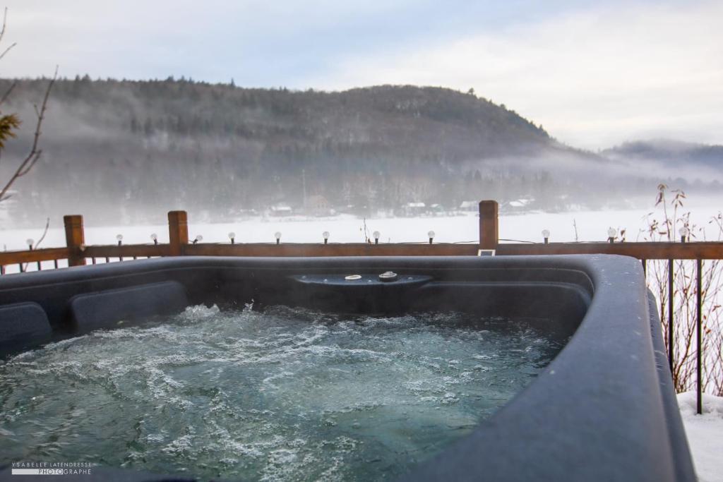 chalet a louer sur le lac henault a mandeville lanaudiere