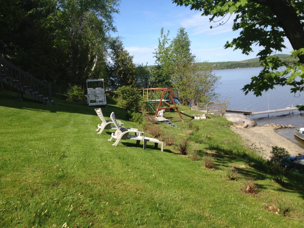 Chalet bord de l'eau Lac Mégantic (Piopolis)