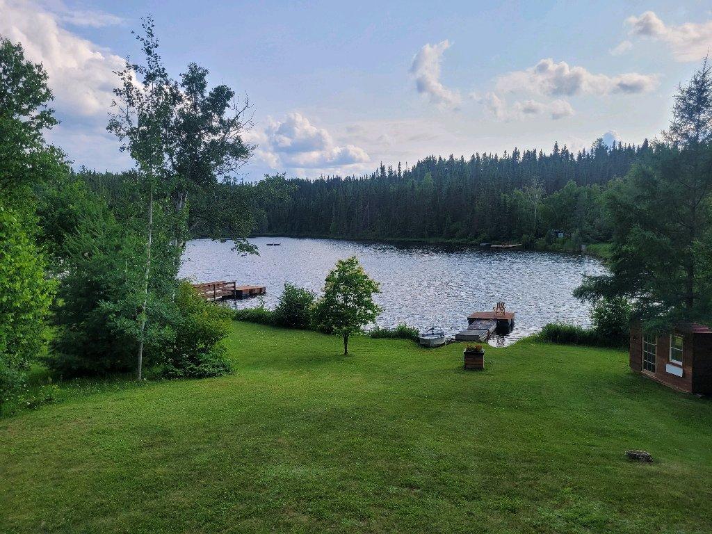 chalet a louer (bord de l'eau)