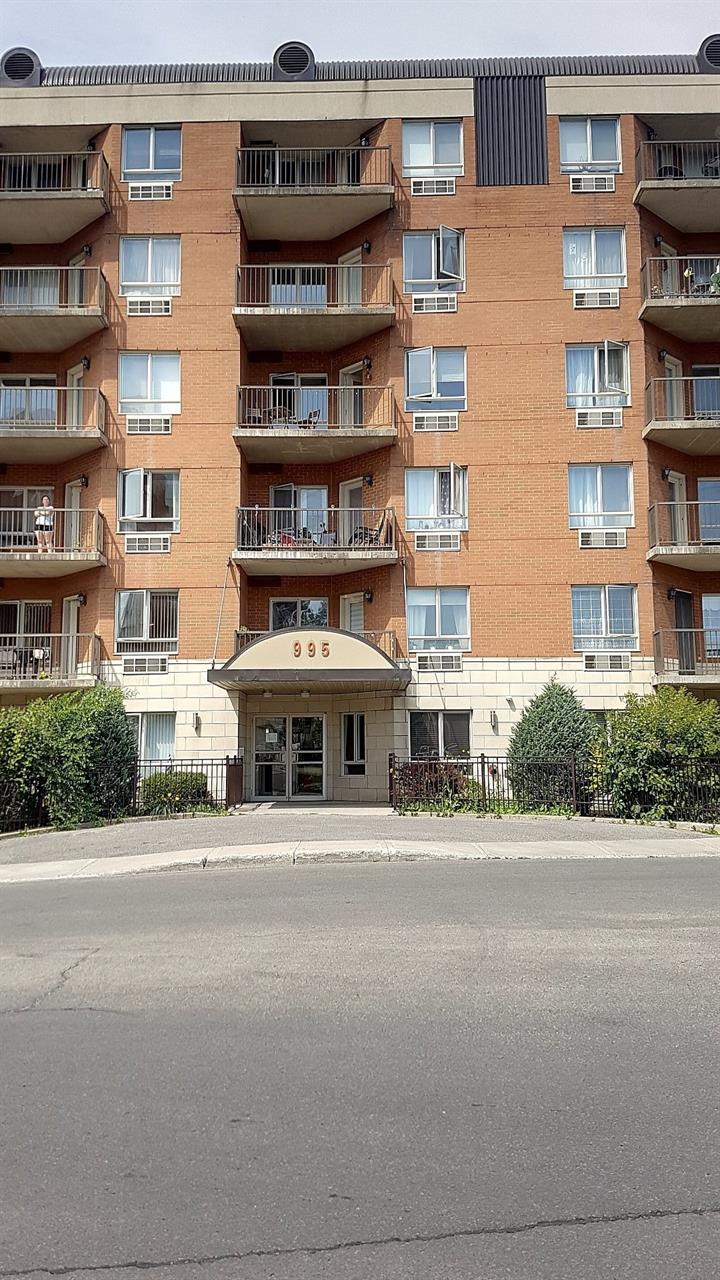 Appartement Saint-Laurent (Montréal) À Louer