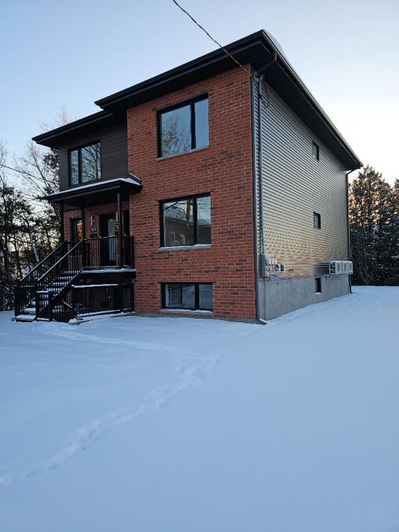 TRÈS BEAU LOGEMENT A LOUER