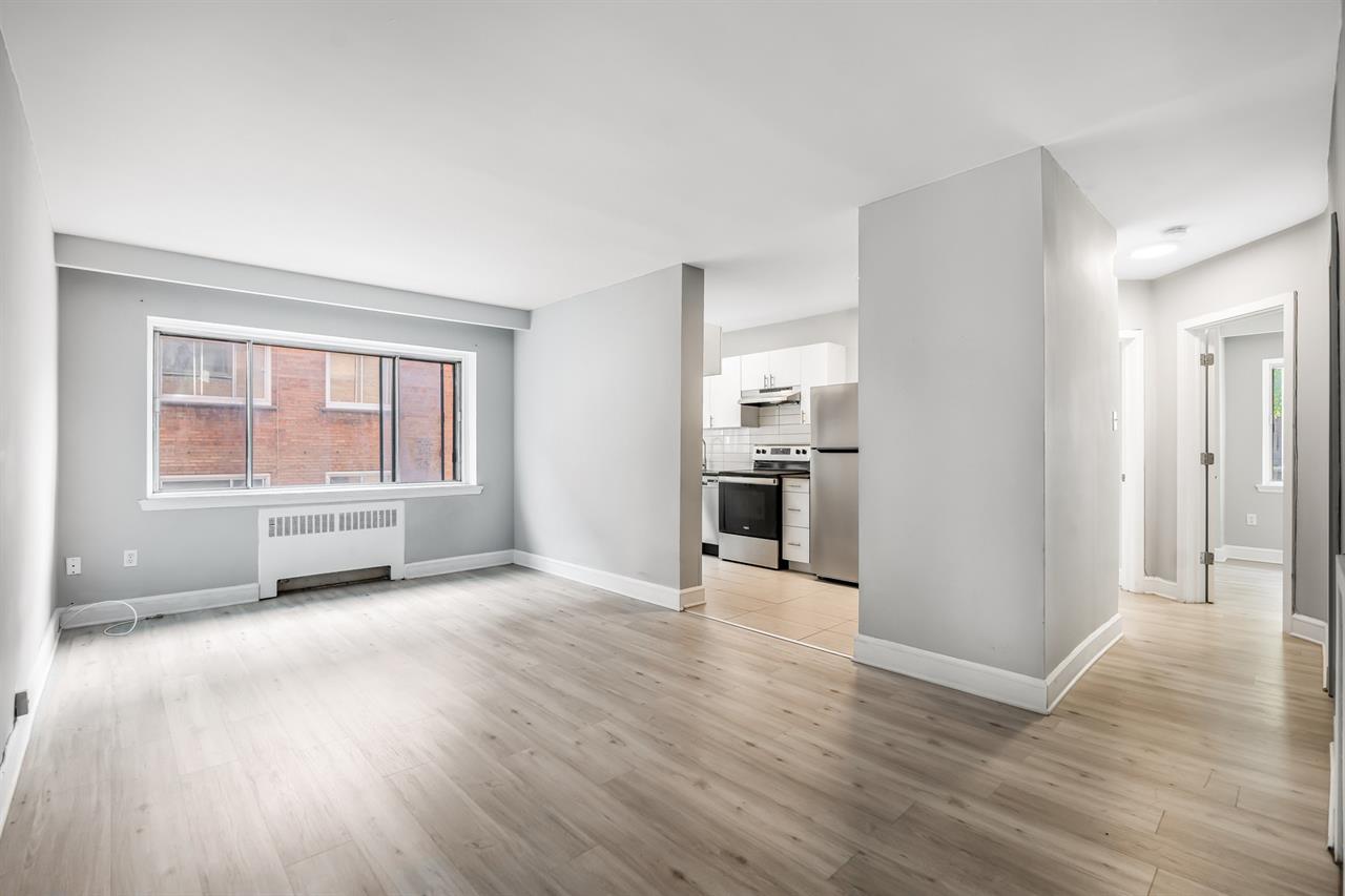 4615-001 - 4615-4625 Bourret Avenue, Montréal