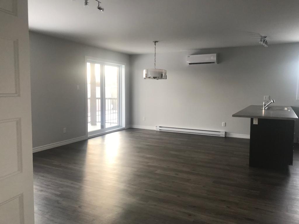 Appartement 4 1/2 à louer (Bromptonville)