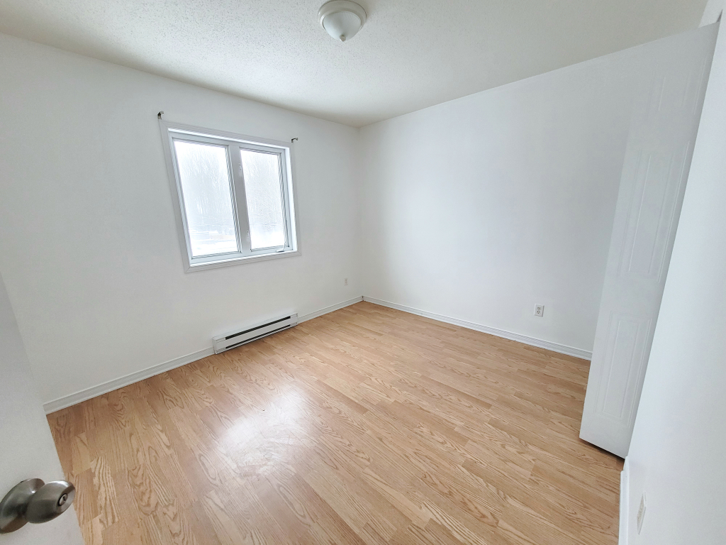 3 Chambres, Masson-Angers, 1385 $/mois
