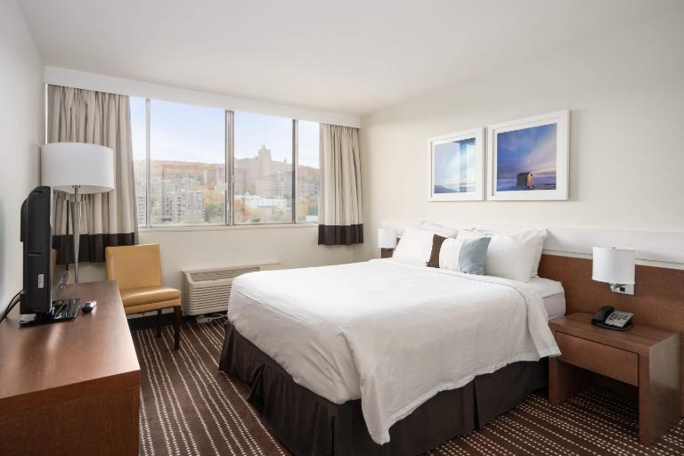 1 CH - 1 SDB - Montréal - $2,045 /mo