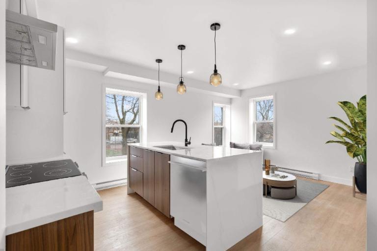1 CH - 1 SDB - Montréal - $1,685 /mo