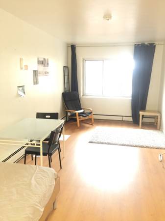 STUDIO ON PLATEAU CLOSE TO SUBWAY and McGill or Guy Concordia Universi