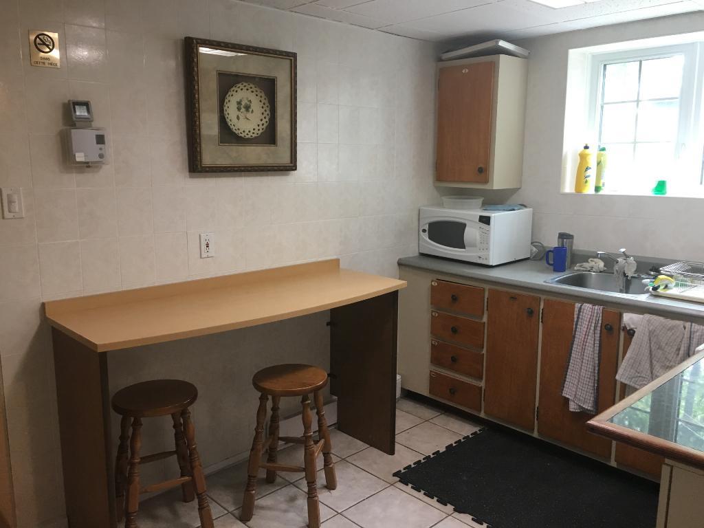 1 chambre a louer Sherbrooke (quartier universitaire)