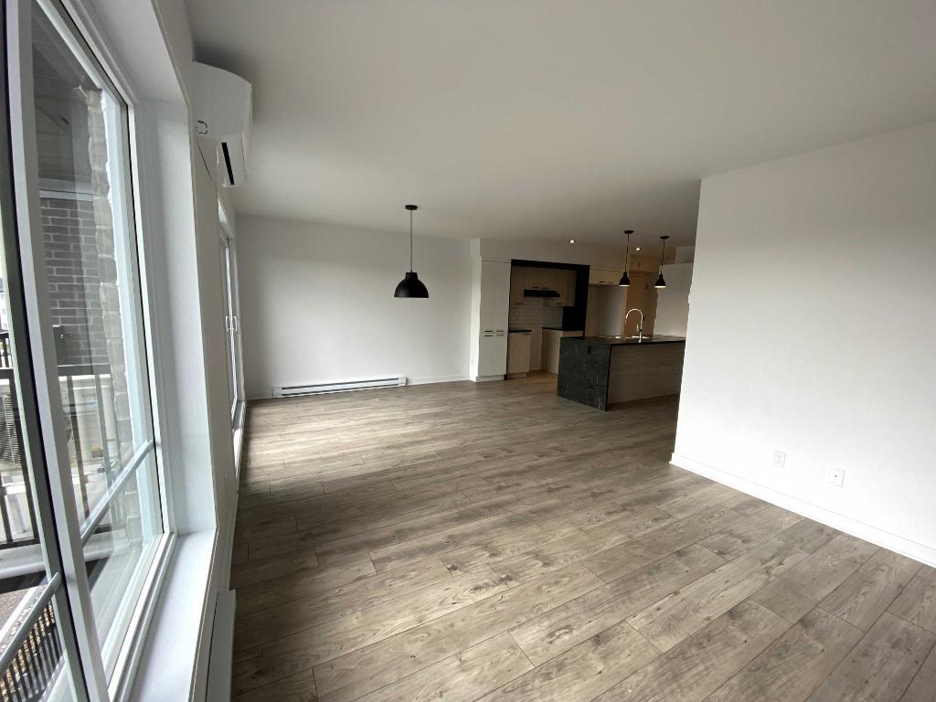 Logement 5 1/2 - 1er juin - wifi inclus - Saint-Jérôme