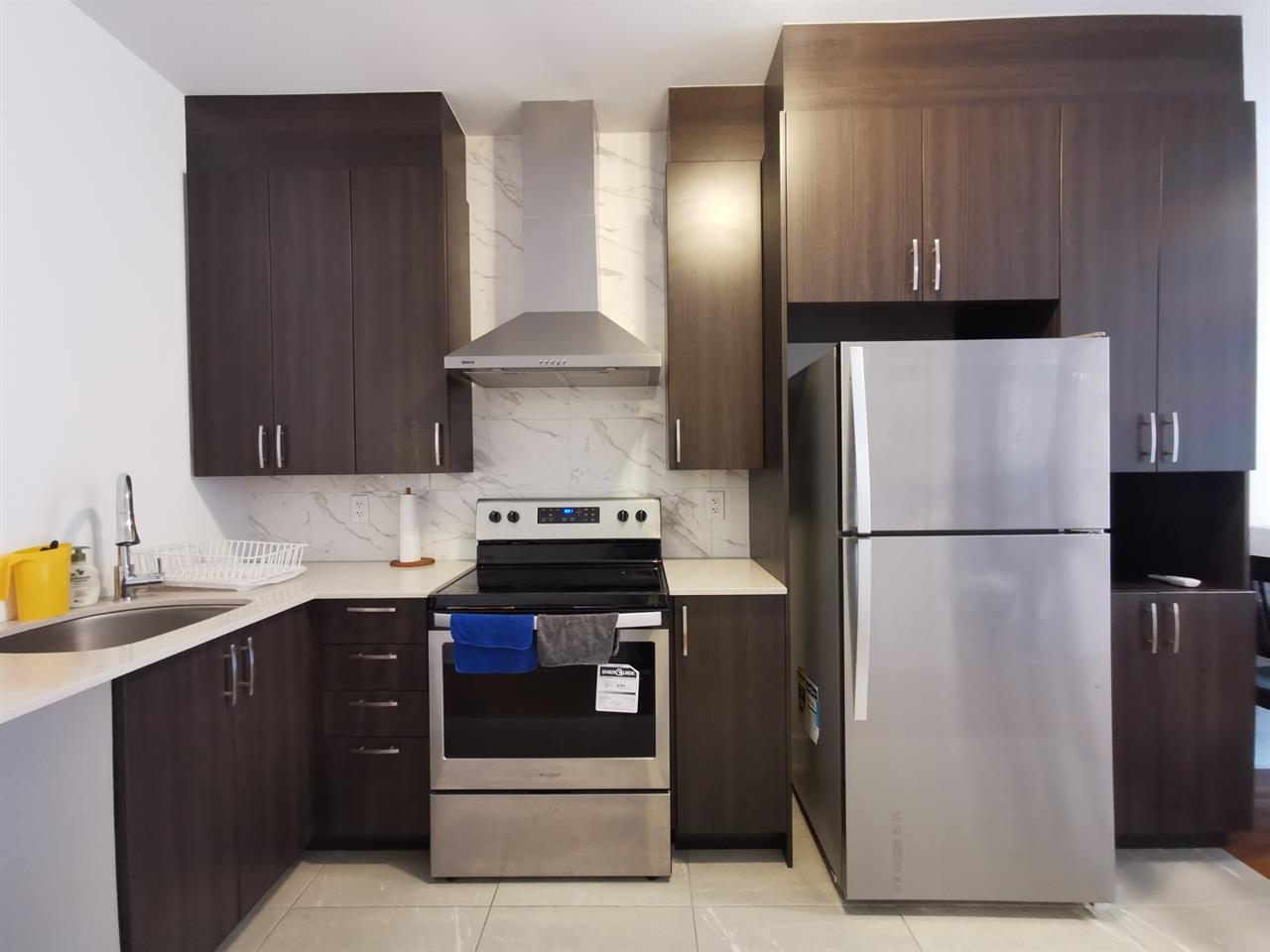 3 Bedroom - 2781 Avenue D'Orléans, Montréal