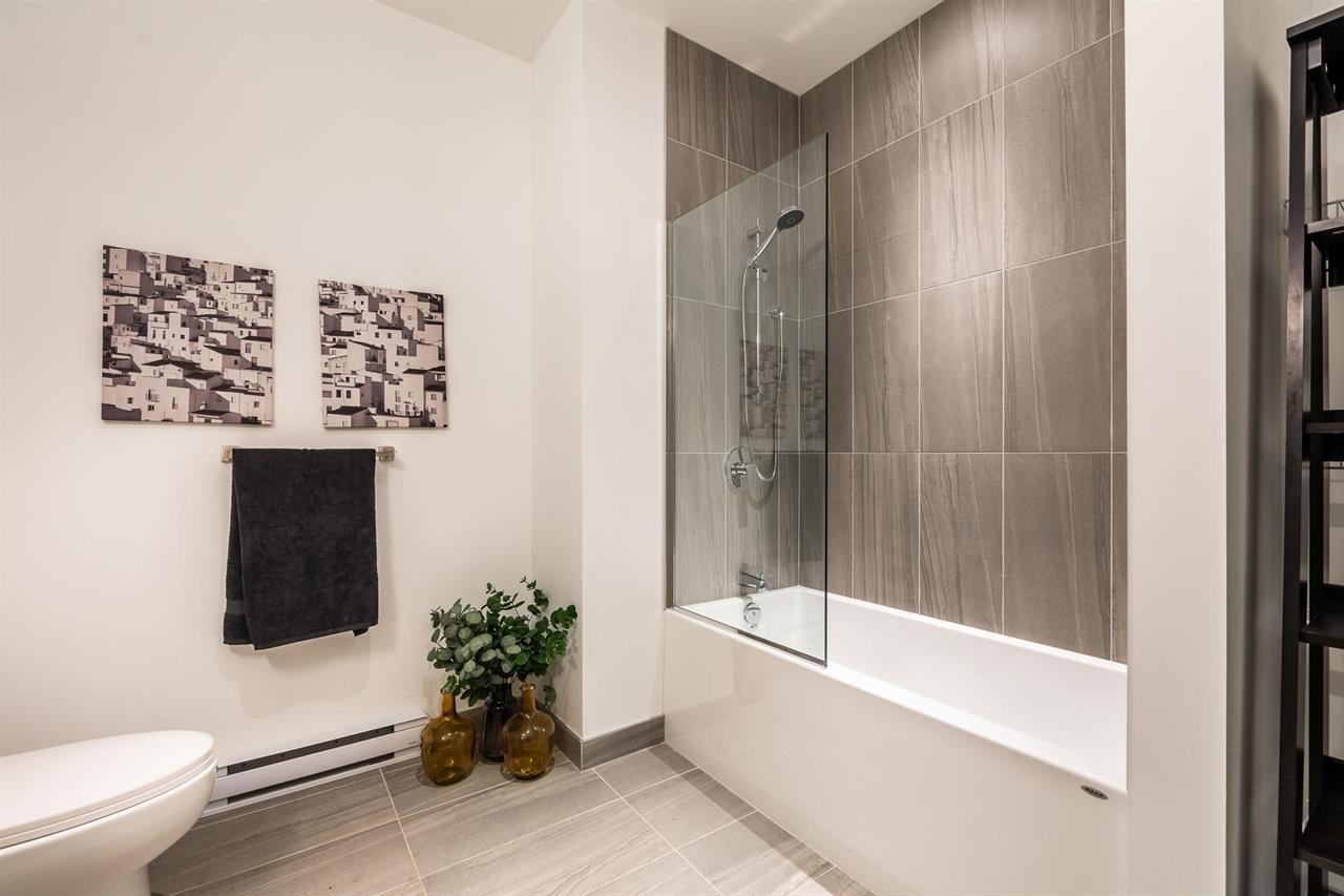2 Bedrooms - 5460 Sherbrooke E Street, Montréal