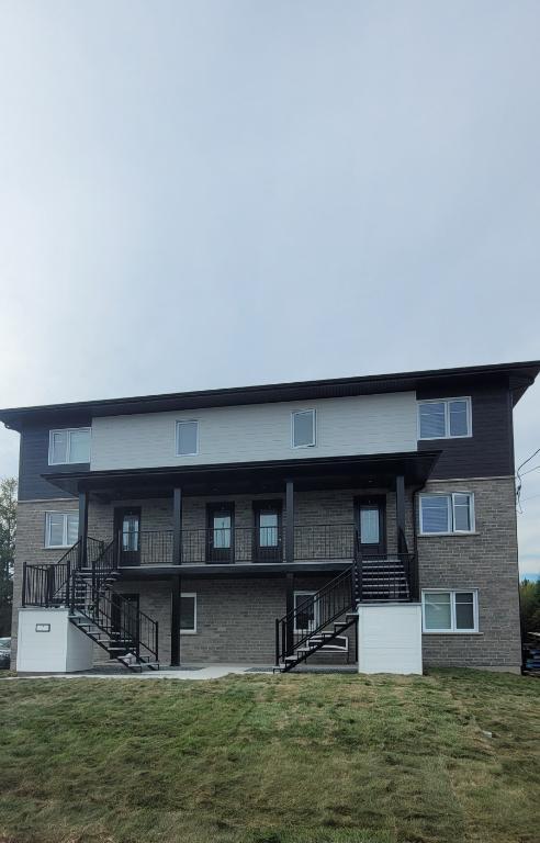 Logements 5-1/2