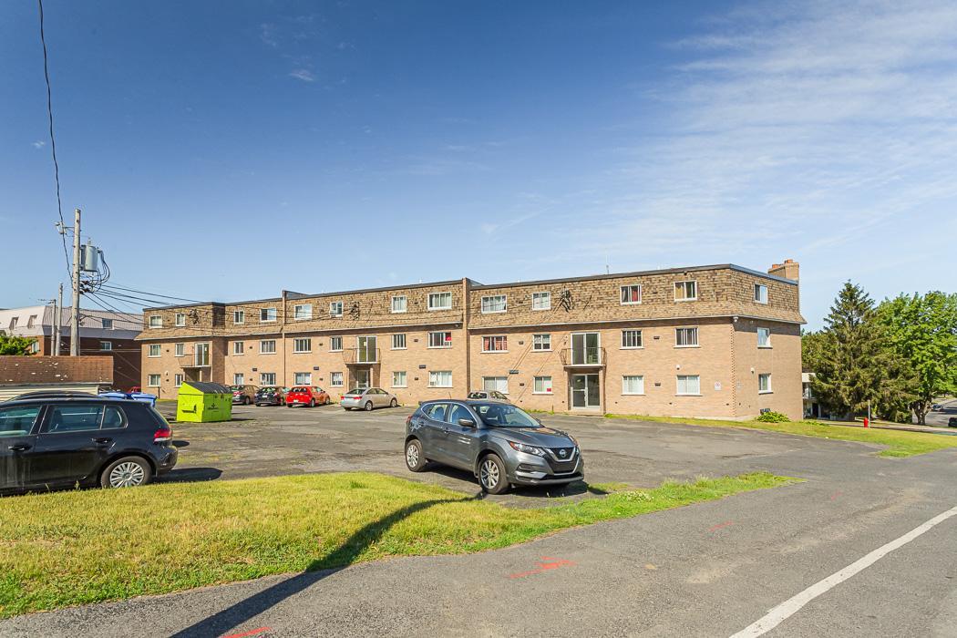5 1/2 - 305 Rue Pineault, Mont-St-Hilaire