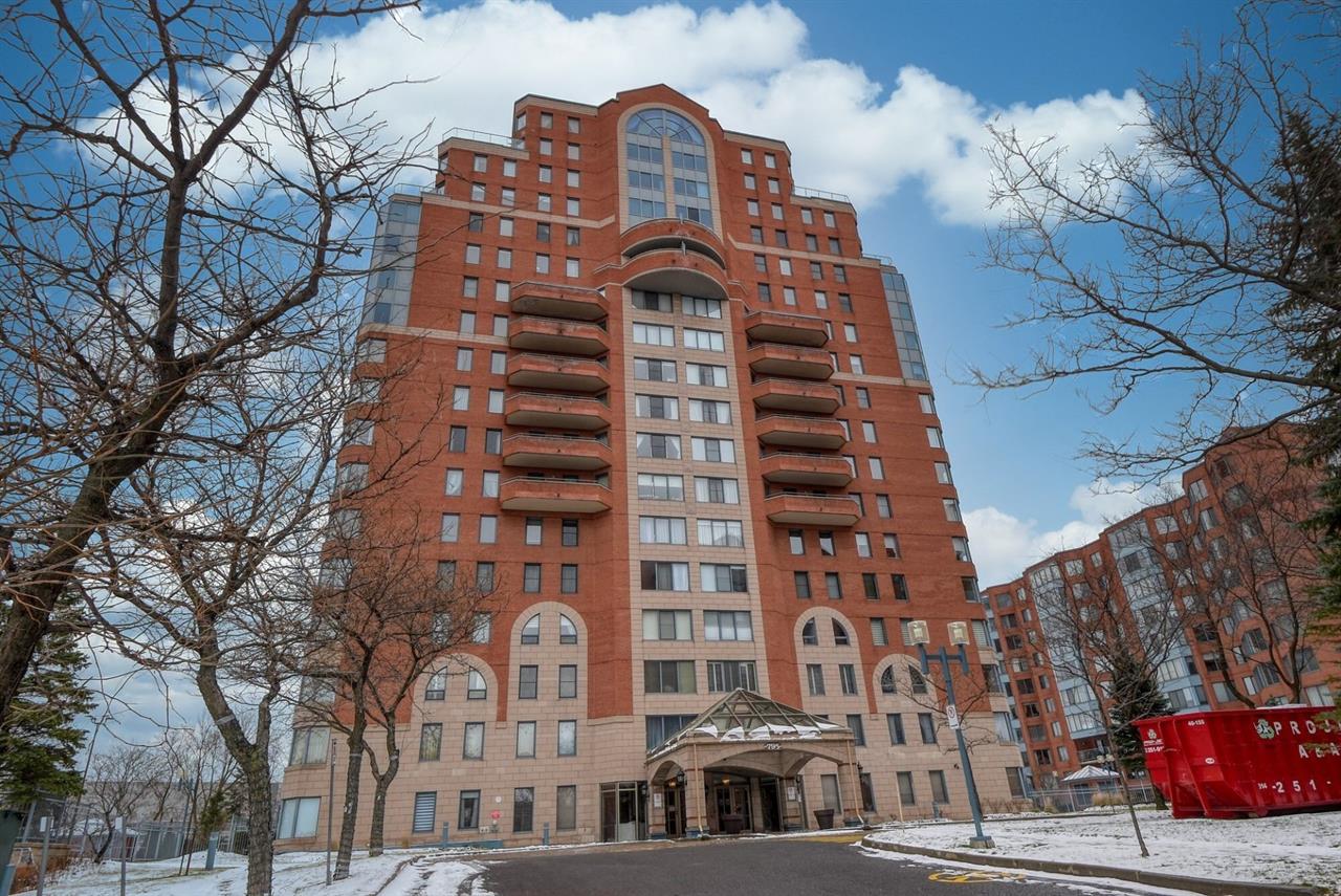 Appartement Saint-Laurent (Montréal) À Louer