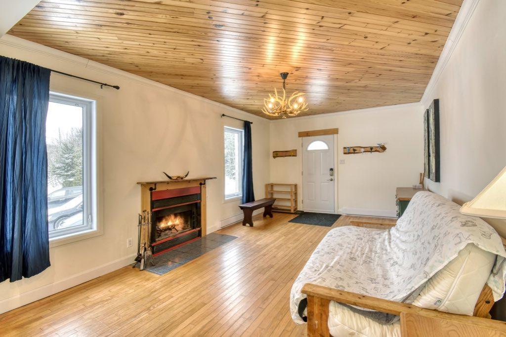 SUPERBE APPARTEMENT DONNANT SUR LE LAC