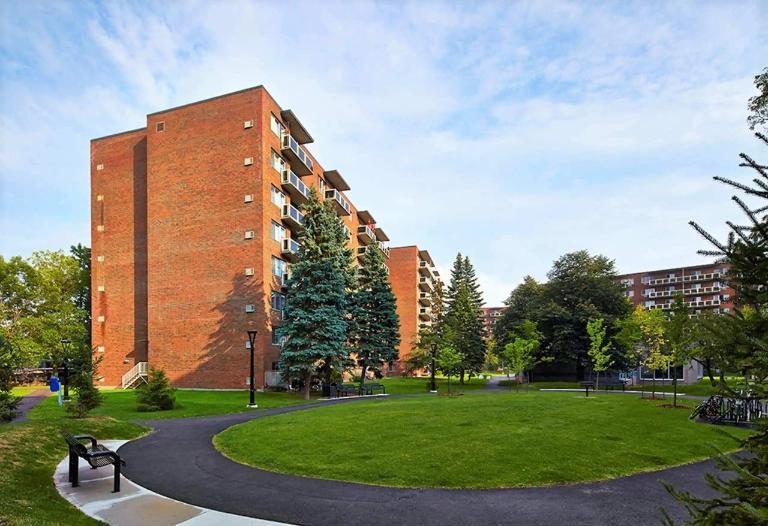 1 CH - 1 SDB - Gatineau - $1,345 /mo