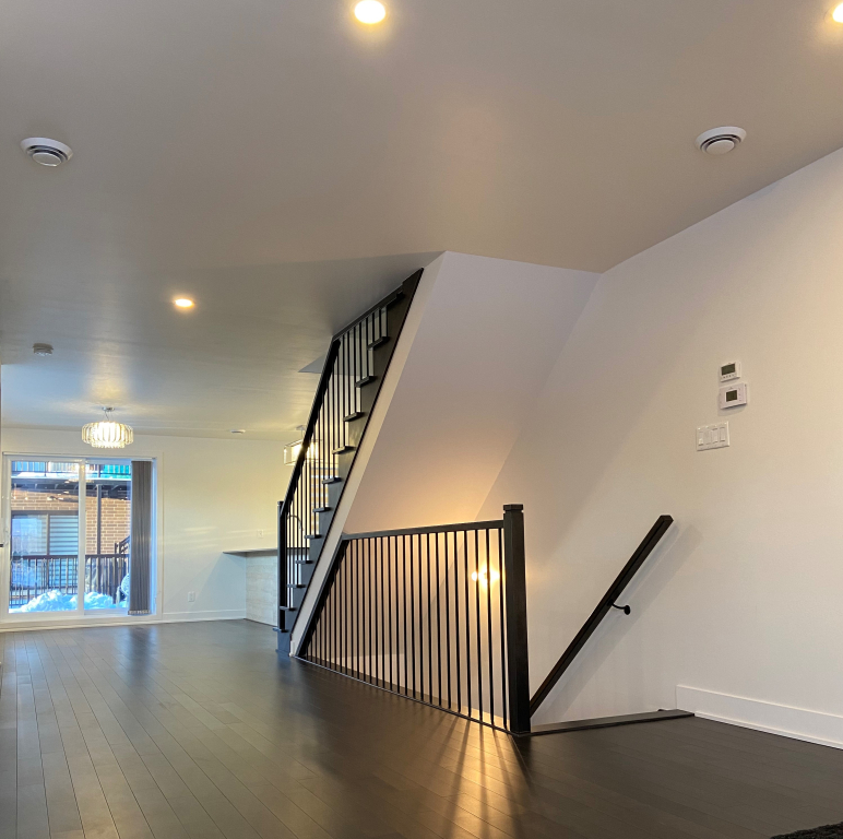 Magnificent 3 Bedroom Townhouse For Rent