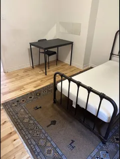 1 room room of 28 m² in Montreal