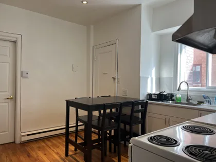 1 room room of 30 m² in Montreal
