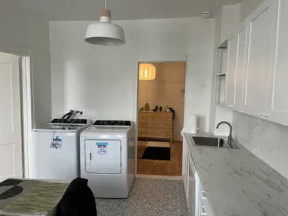 1 room room of 78 m² in Montreal