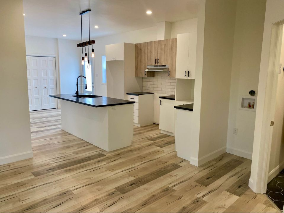 Magnifique Appartement 5 1/2 Neuf