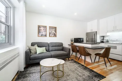1 room room of 38 m² in Montreal