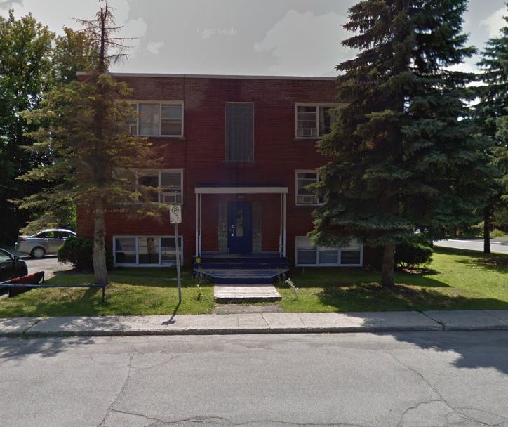 25 Rue Pharand (Hull) Grand 2 Chambres