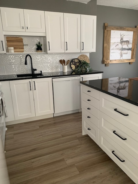 2 Beds 1 Bath Apartment