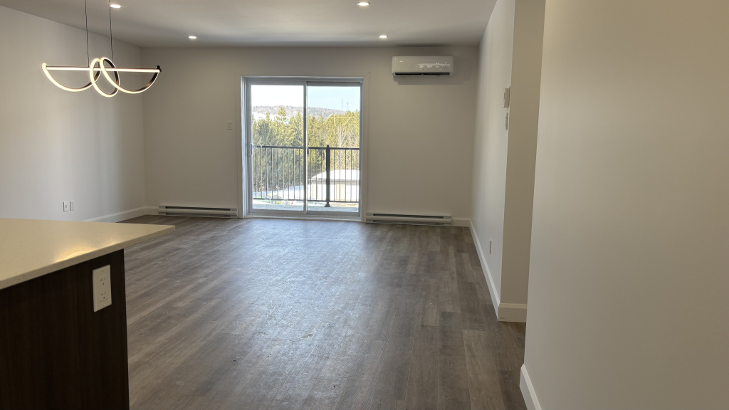5 ½ NEUF | EAST ANGUS | DÈS MAINTENANT
