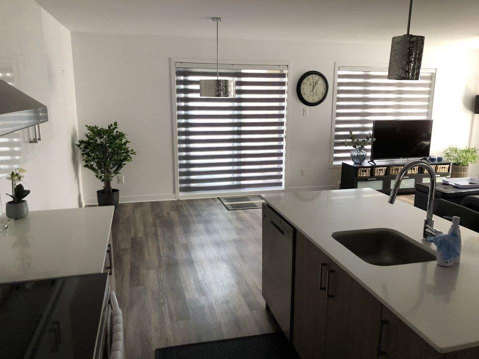 2 CH - 1 SDB - Laval - $1,910 /mo