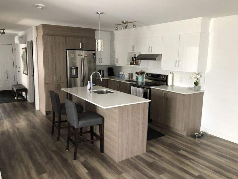 2 CH - 1 SDB - Laval - $1,910 /mo
