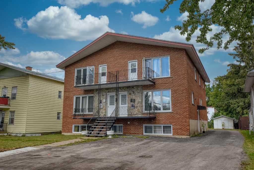 Logement 4 1/2 Saint-Charles-Borromée