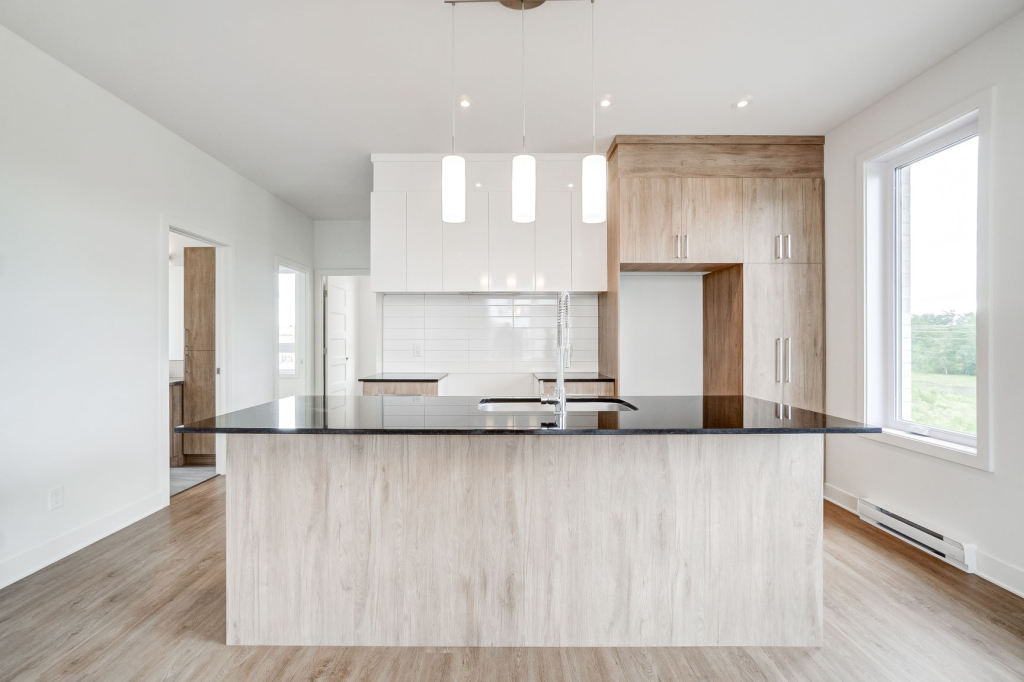 5-1/2 à Louer à Laval - Rue Tekakwitha