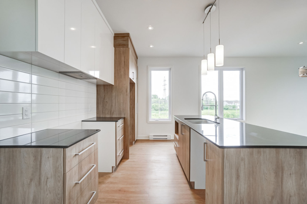 5-1/2 à Louer à Laval - Rue Tekakwitha