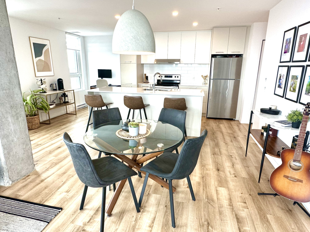 Condo 4 1/2