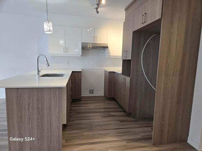 2 CH - 1 SDB - Laval - $1,850 /mo