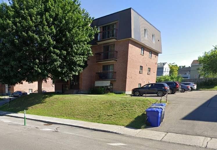 2 CH - 1 SDB - Laval - $1,500 /mo