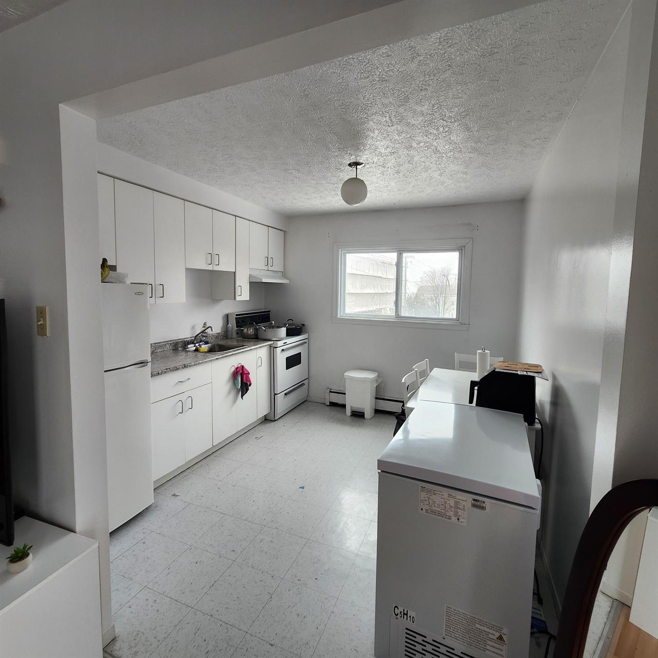 Immeuble - 540 13e Av Nord 3 ½ à Louer