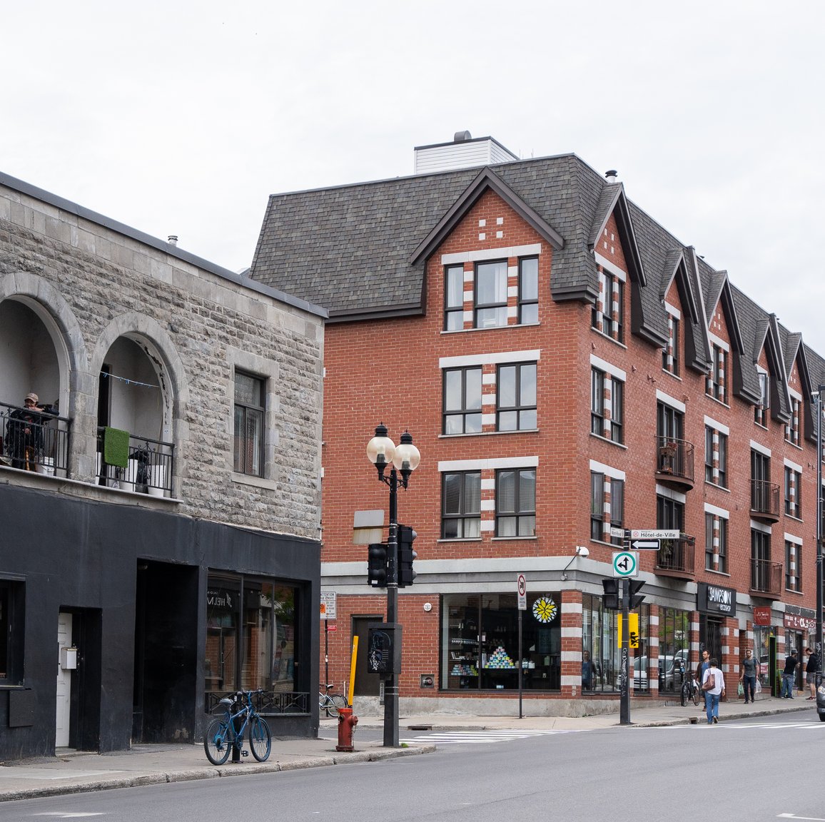 8 - 4433 Avenue Hotel De Ville, Montréal